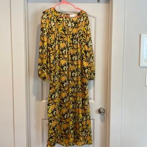 Beautiful 70s style Maternity Dress